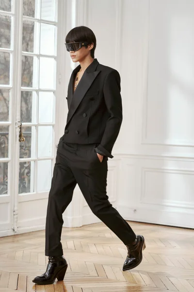 Look 13